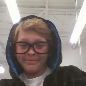 Meet your Posher, Buddy